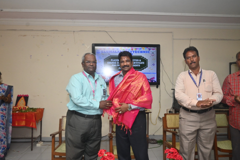 elumalai polytechnic college proudly celebrates the award ceremony for placement offer letters course completion certificates for our final year students batch 2023 26 