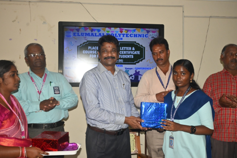 elumalai polytechnic college proudly celebrates the award ceremony for placement offer letters course completion certificates for our final year students batch 2023 26 